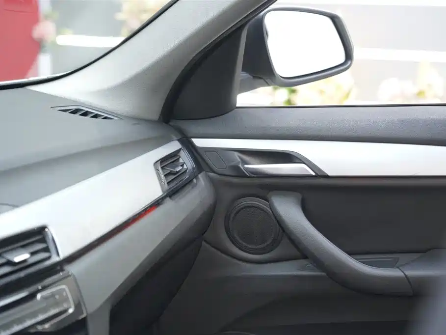 BMW X1 2019 sDrive18Li Fashion Model купить на сайте DeffCars