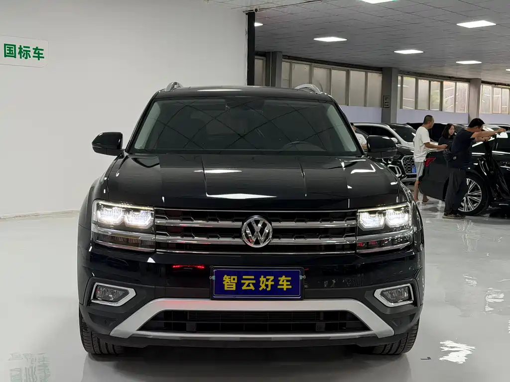 Touron 2020 380TSI four-wheel drive luxury version National VI купить на сайте DeffCars