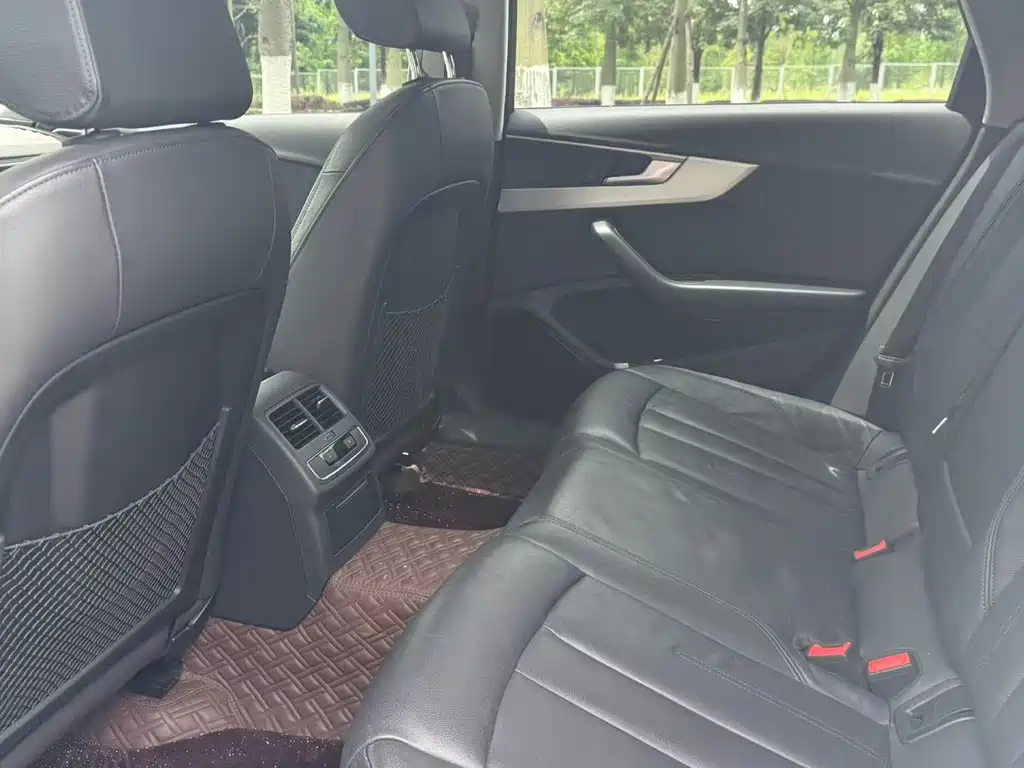 Audi A4L 2018款 30周年年型 40 TFSI 时尚型 купить на сайте DeffCars