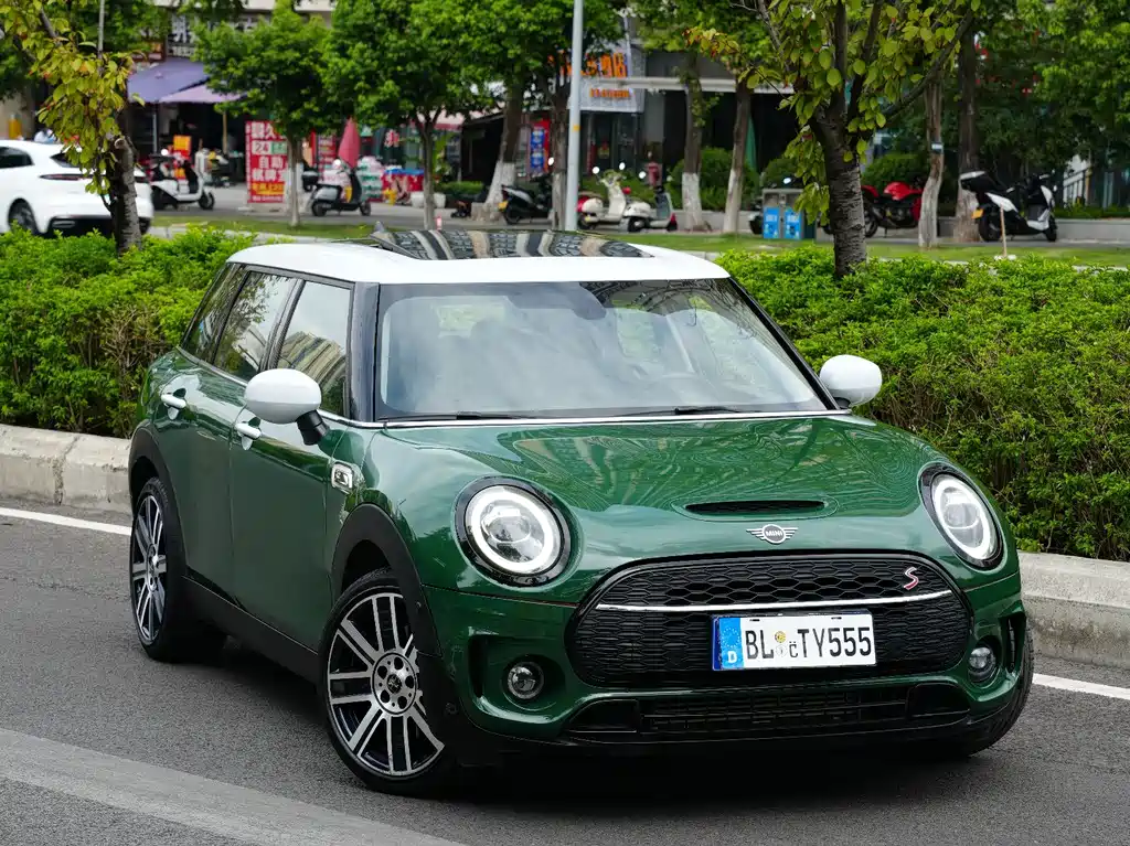 MINI CLUBMAN 2019 2.0T COOPER S купить на сайте DeffCars
