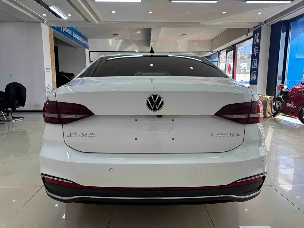 Lavida 2023 1.5L automatic 5 million version купить на сайте DeffCars