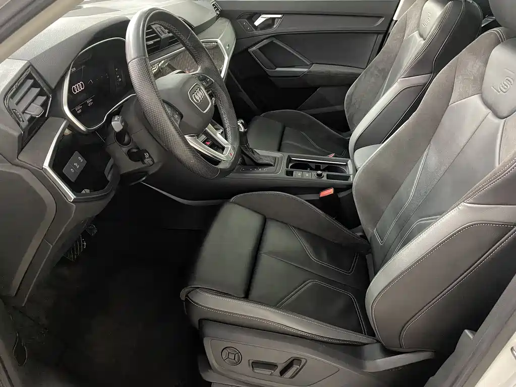 Audi Q3 Sportback 2022 35 TFSI Enterprising купить на сайте DeffCars