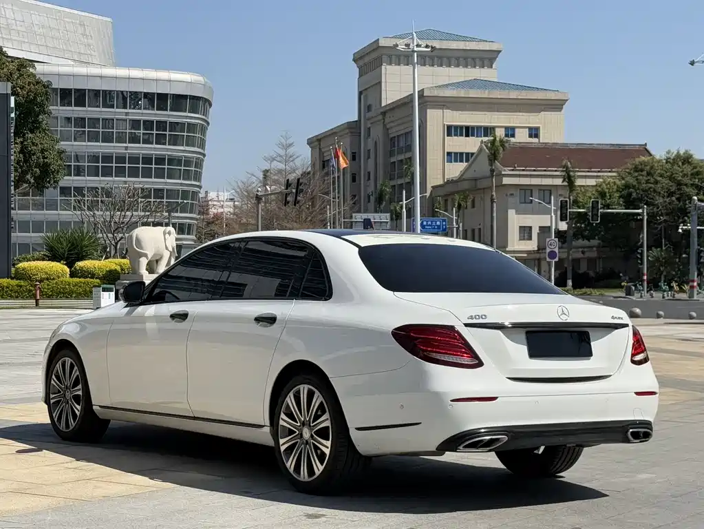 Mercedes-Benz E-Class 2016 E 300 L Luxury Model купить на сайте DeffCars