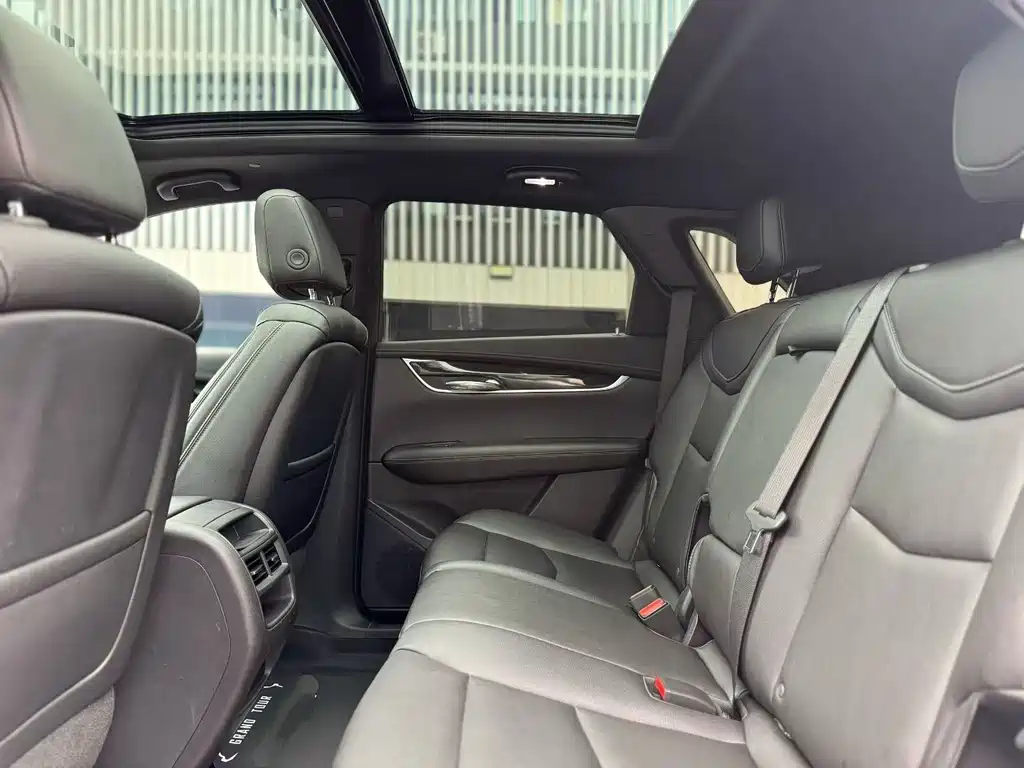Cadillac XT5 2021 2.0T four-wheel drive luxury model купить на сайте DeffCars
