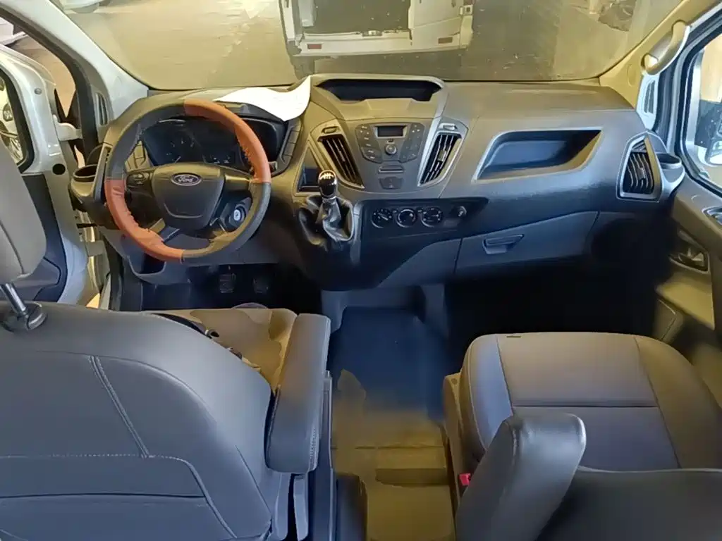 Transit 2019 2.0T Diesel Business Travel Type Center Axle Center Top 9 Seats National VI купить на сайте DeffCars