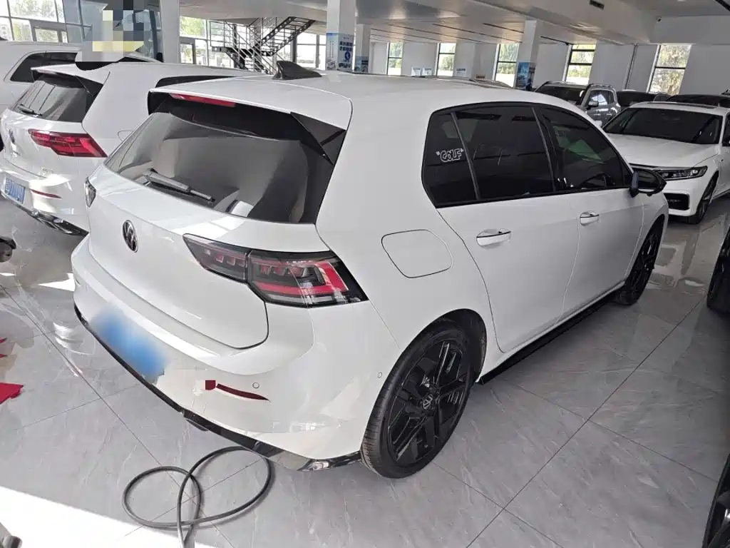 Golf 2025 facelift 2 300TSI R-Line купить на сайте DeffCars