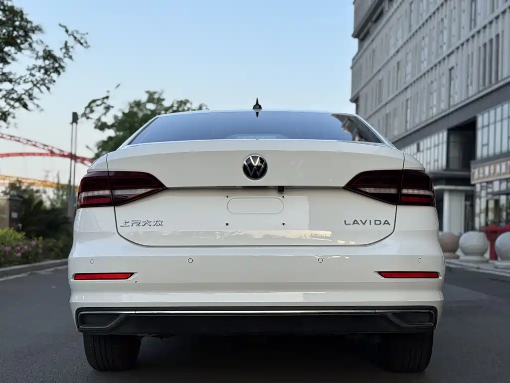 Lavida 2021 1.5L automatic comfort version купить на сайте DeffCars