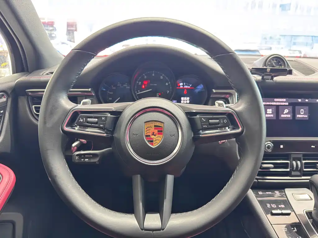 Macan 2022 Macan 2.0T купить на сайте DeffCars