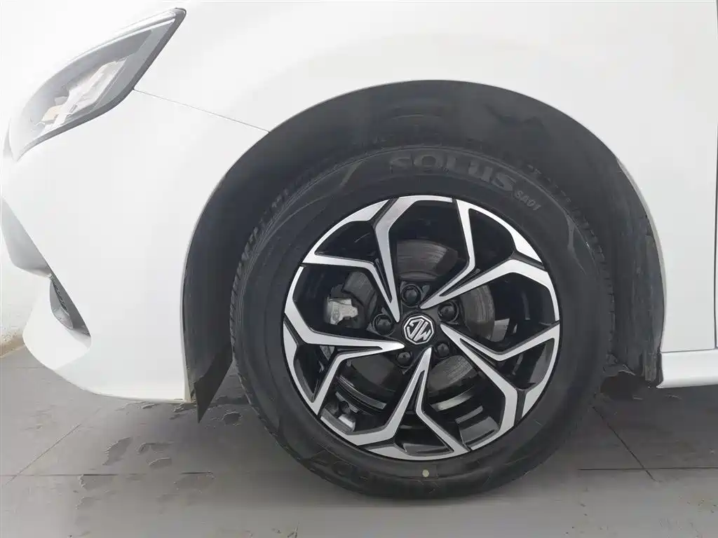 MG5 2023 180DVVT CVT Fashion Edition купить на сайте DeffCars