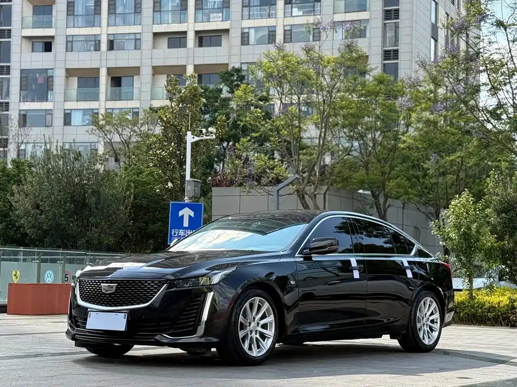Cadillac CT5 2022 28T Fashion Model купить на сайте DeffCars