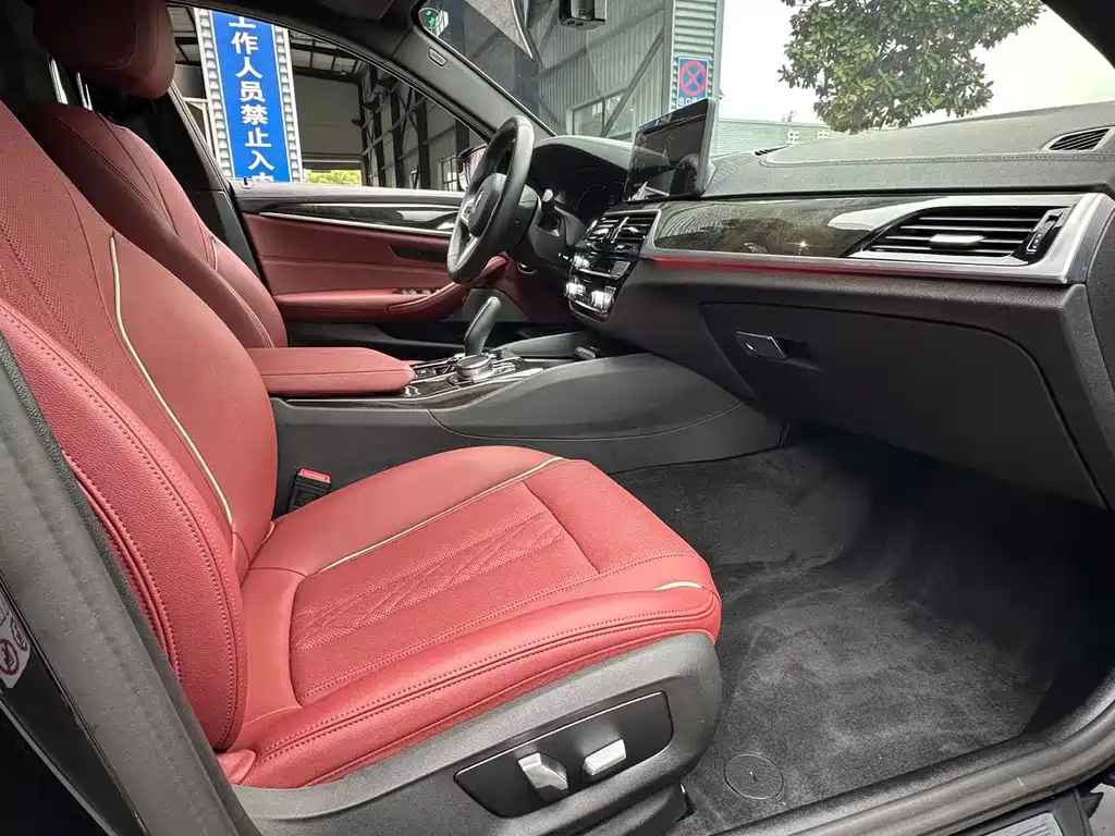 BMW 5 Series 2022 facelift 525Li M Sports Package купить на сайте DeffCars