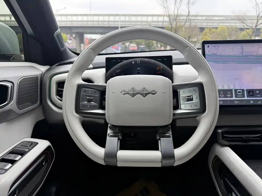 Titanium 3 2025 501KM four-wheel drive Ultra version купить на сайте DeffCars