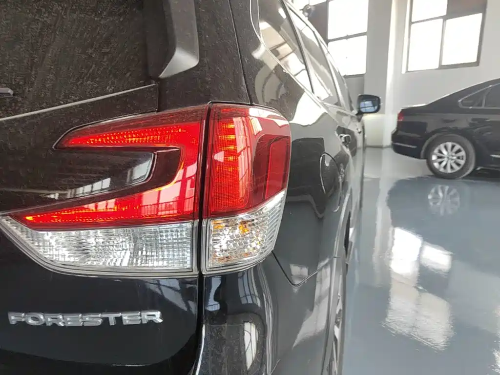 Forester 2021 2.0i Deluxe Edition EyeSight купить на сайте DeffCars