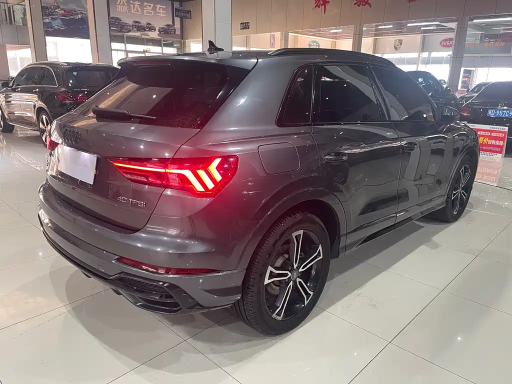 Audi Q3 2020 40 TFSI Fashionable and Dynamic купить на сайте DeffCars