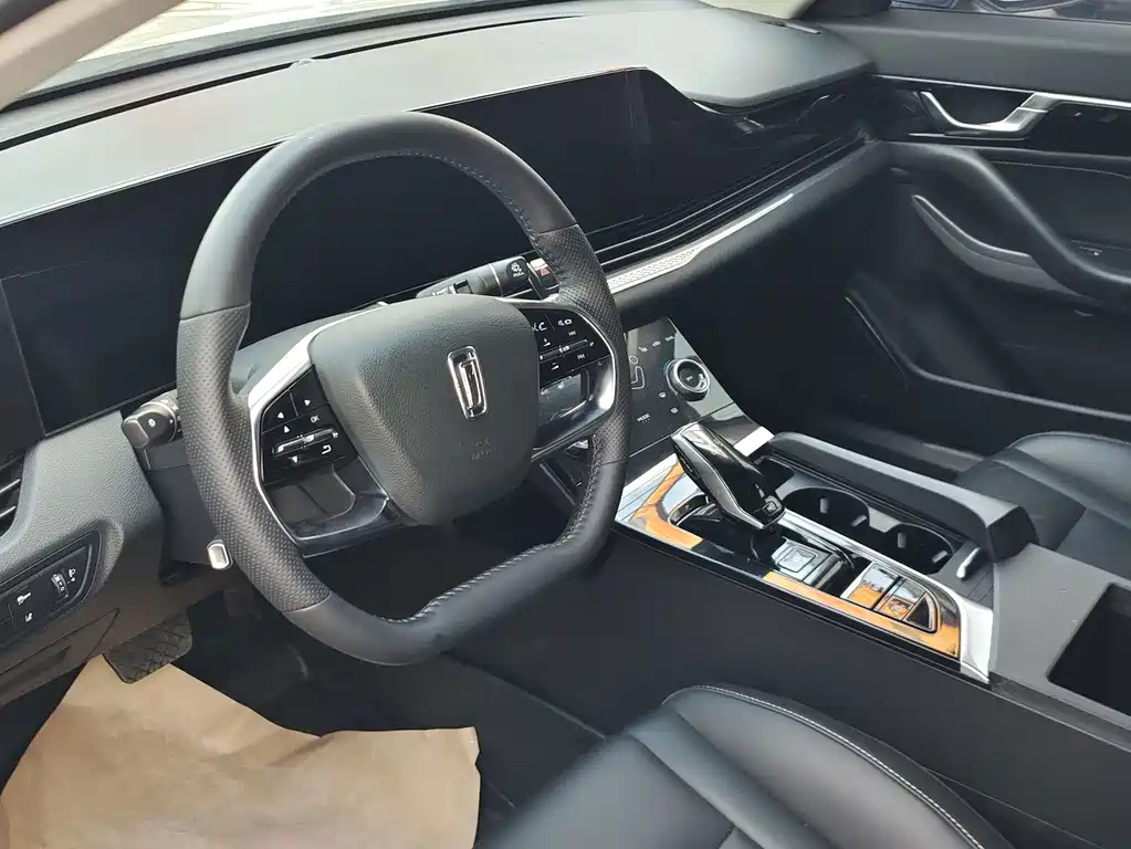 Pentium B70 2021 1.5T Automatic 15th Anniversary Edition купить на сайте DeffCars