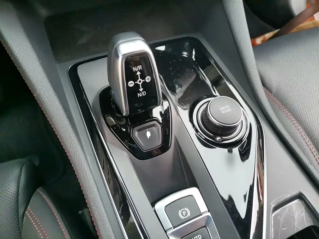 Lynk & Co 03 2019 2.0TD Automatic Pro Edition купить на сайте DeffCars