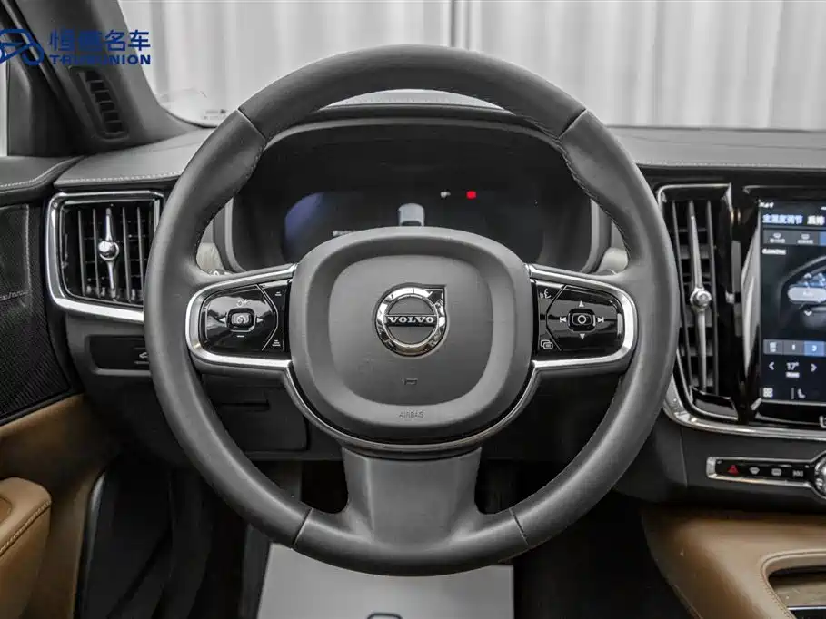 Volvo S90 2024 B5 Zhiyuan Luxury Edition купить на сайте DeffCars