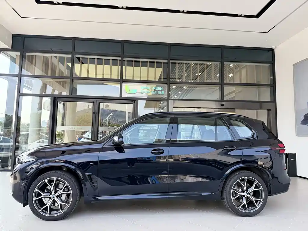 BMW X5 2023 xDrive 30Li Exclusive M Sports Night Package купить на сайте DeffCars