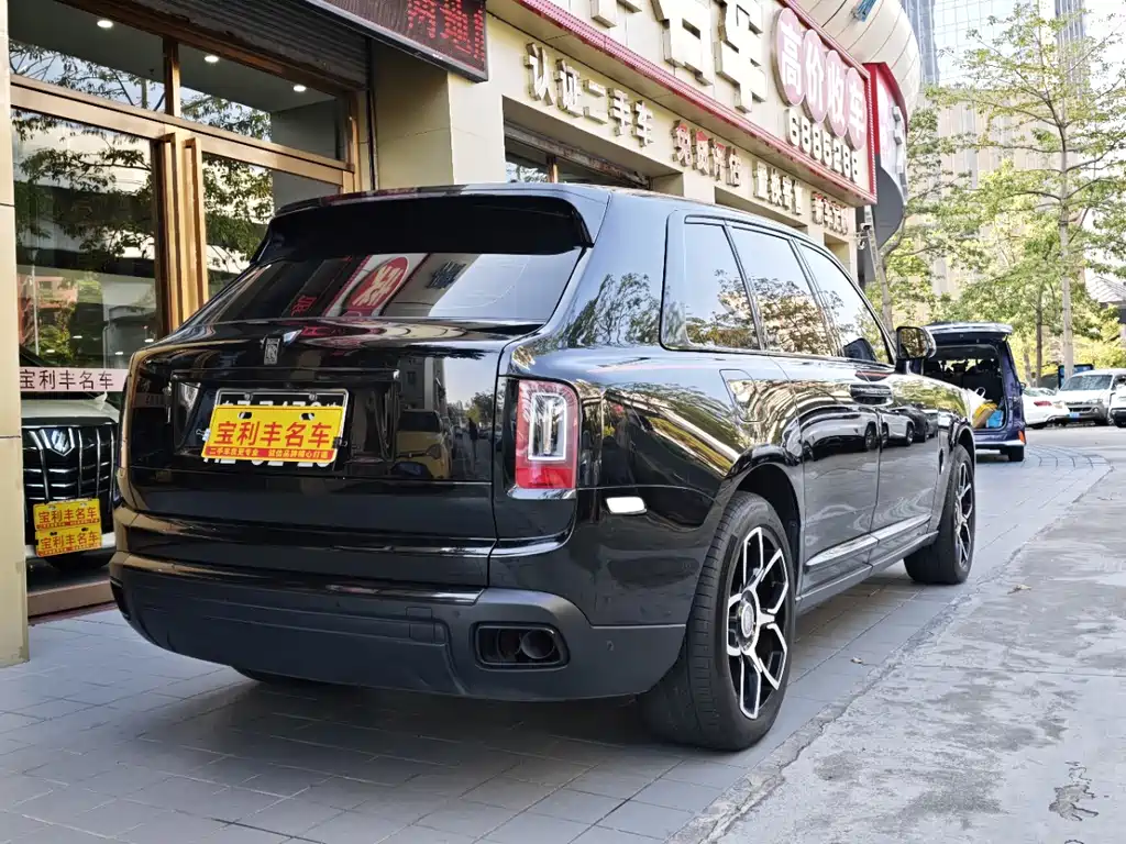 Cullinan 2018 five-seater version купить на сайте DeffCars