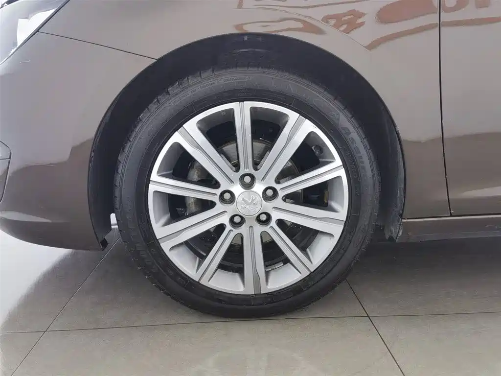 Peugeot 408 2015 1.2T automatic luxury version купить на сайте DeffCars