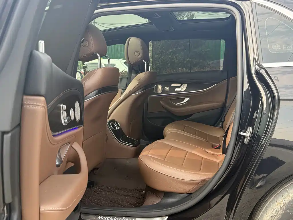 Mercedes-Benz E-Class 2023 E 300 L Luxury Model купить на сайте DeffCars
