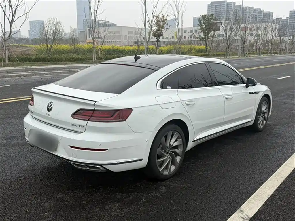 FAW-Volkswagen CC 2021 380TSI eye-catching version купить на сайте DeffCars