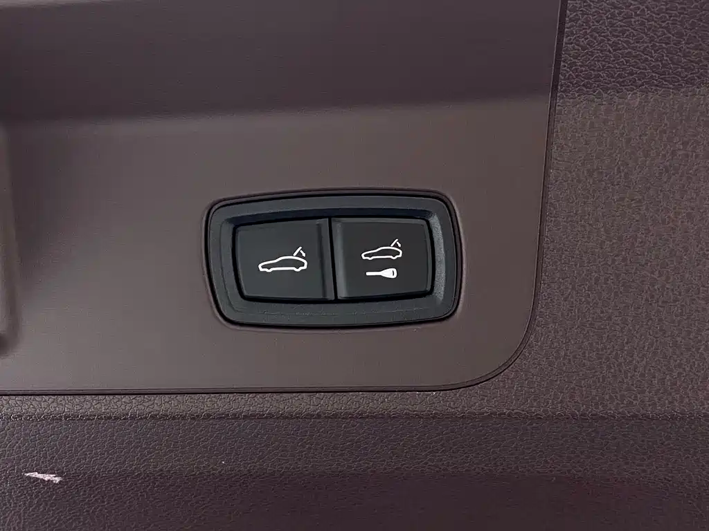 Panamera 2017 Panamera 4 Executive Extended Edition 3.0T купить на сайте DeffCars