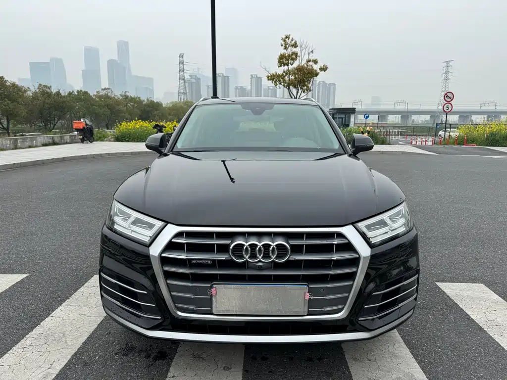 Audi Q5L 2020 45 TFSI exclusive and fashionable model купить на сайте DeffCars