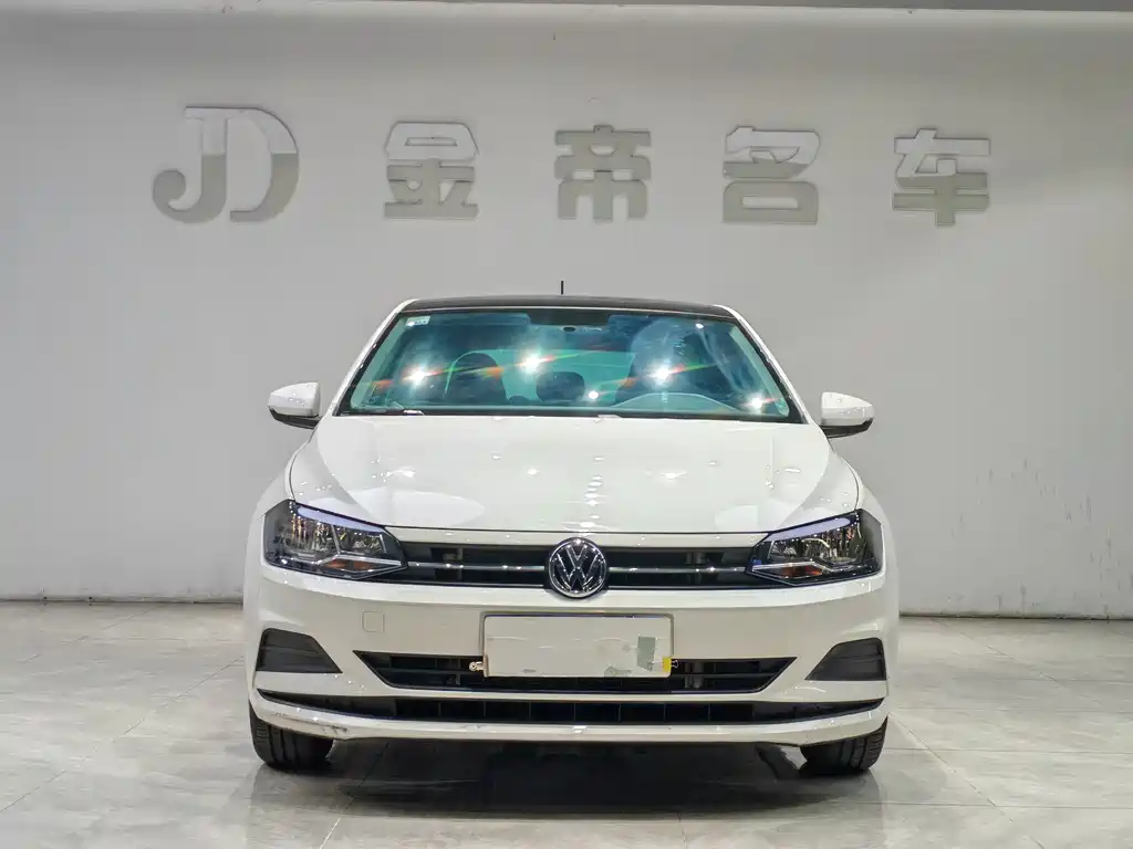 Polo 2019 Plus 1.5L Automatic Colorful Technology Edition купить на сайте DeffCars