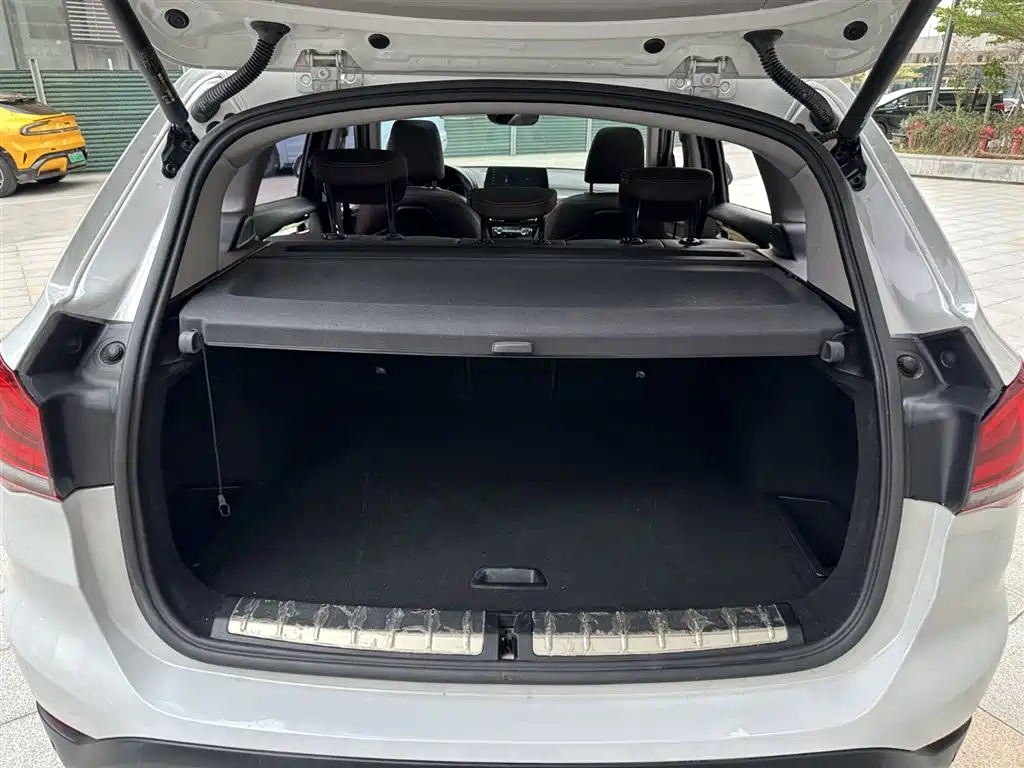 BMW X1 2020 sDrive25Li Leading Model купить на сайте DeffCars