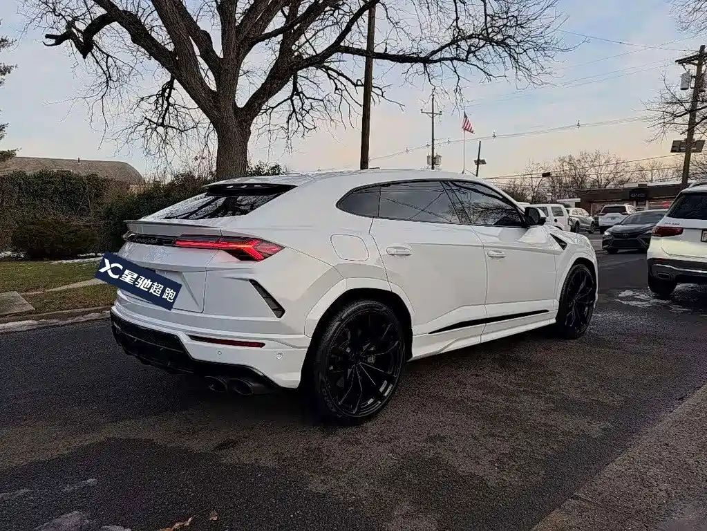 Urus 2018 4.0T V8 купить на сайте DeffCars