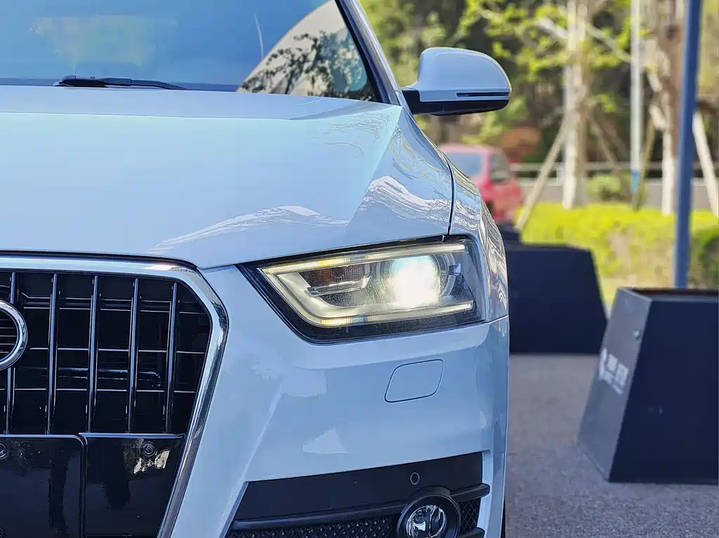 Audi Q3 2015 35 TFSI quattro technology купить на сайте DeffCars