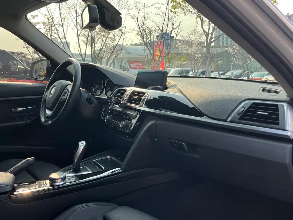 BMW 3 Series 2019 320Li Fashion Model купить на сайте DeffCars