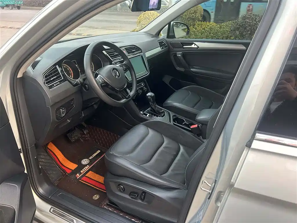 Tiguan L 2020 330TSI automatic two-wheel drive panoramic comfort version National VI купить на сайте DeffCars