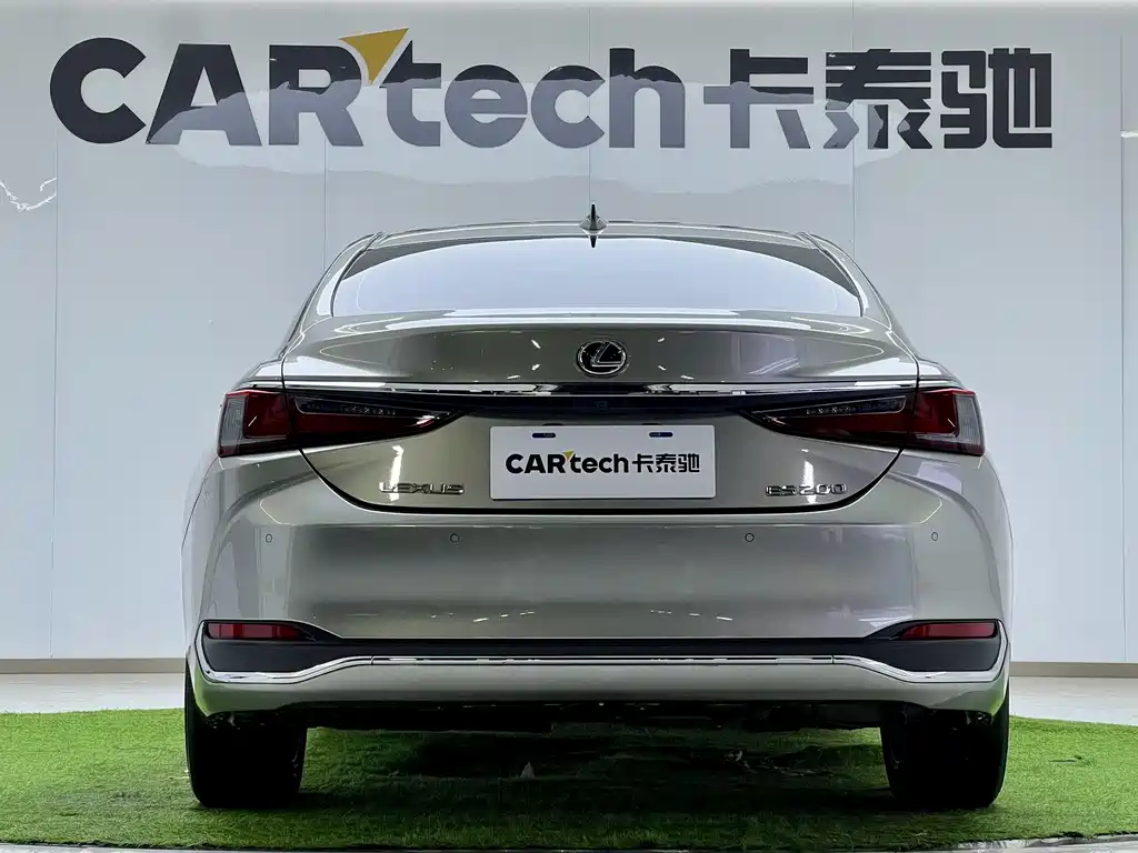 Lexus ES 2020 200 Excellence Edition купить на сайте DeffCars