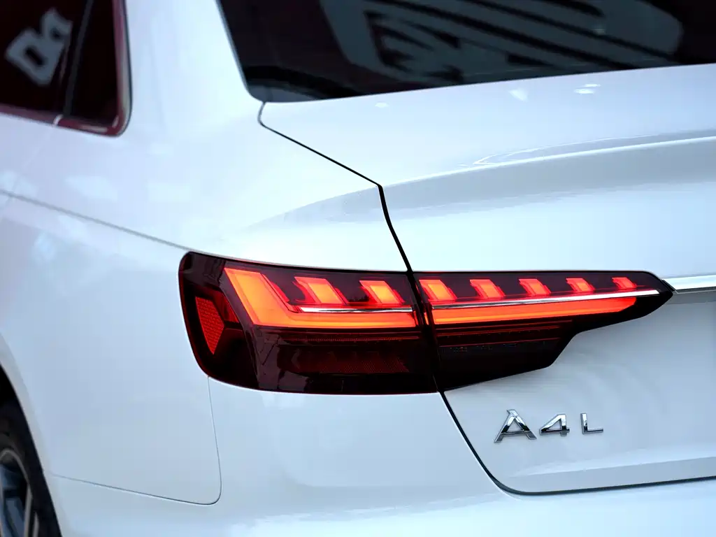 Audi A4L 2022 40 TFSI luxury and dynamic model купить на сайте DeffCars