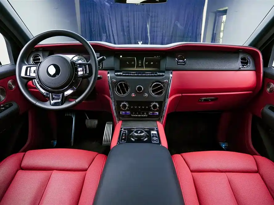 Cullinan 2018 four-seat version купить на сайте DeffCars