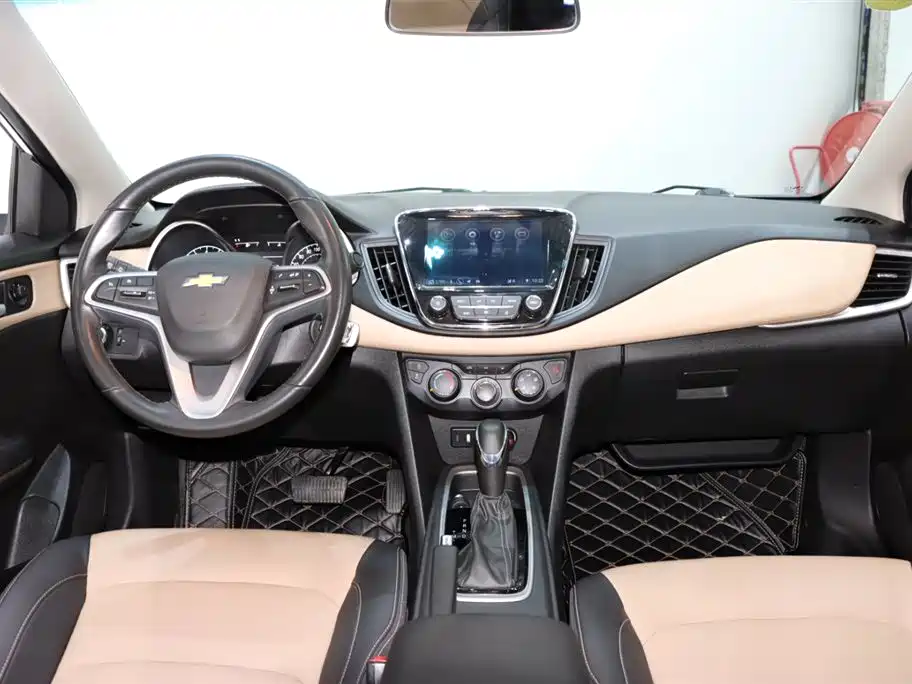 Cruze 2022 320 Automatic Sunroof Edition купить на сайте DeffCars