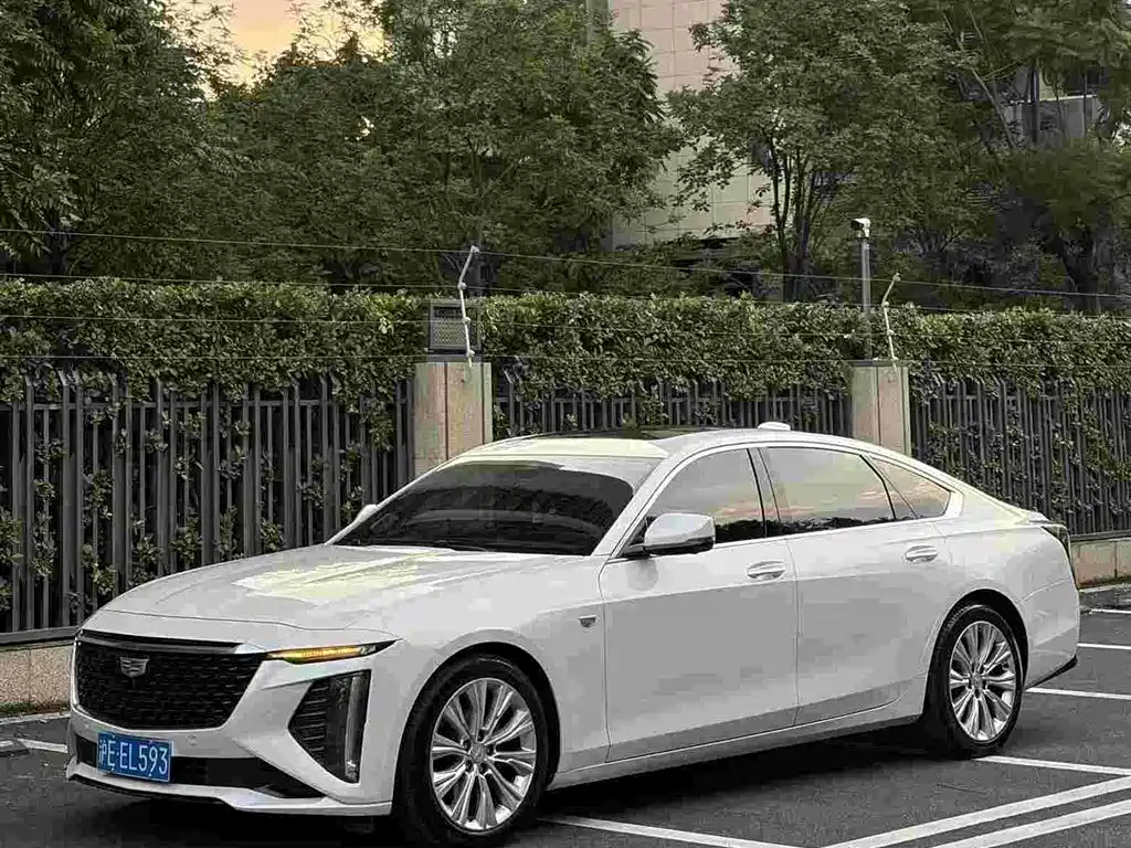 Cadillac CT6 2023 28T Premium Model купить на сайте DeffCars