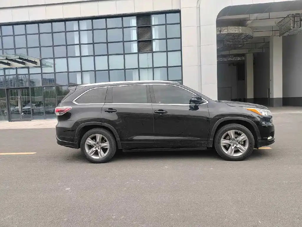 Highlander 2017 2.0T two-wheel drive luxury version 7 seats купить на сайте DeffCars