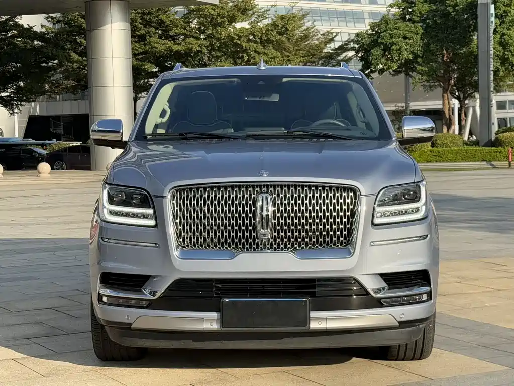 Navigator 2020 3.5T Long Axis Presidential Edition купить на сайте DeffCars