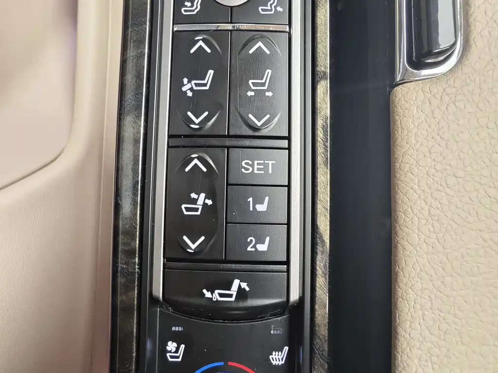 Mercedes-Benz V-Class 2022 V 260 Pilot Edition купить на сайте DeffCars