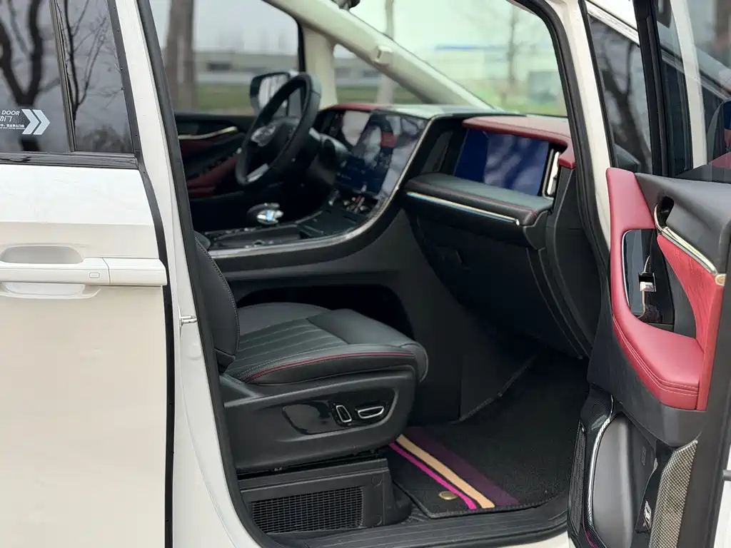 Trumpchi E9 2023 E9 Grandmaster купить на сайте DeffCars