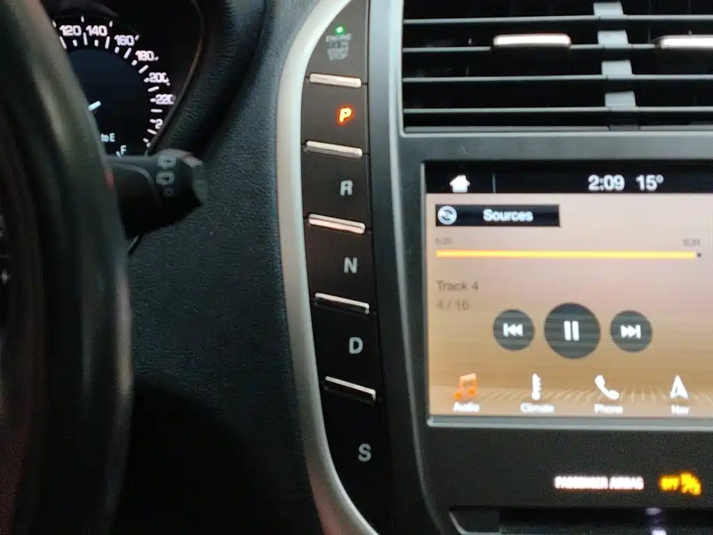 Lincoln MKC 2019 2.0T 2WD Premium Edition National VI купить на сайте DeffCars