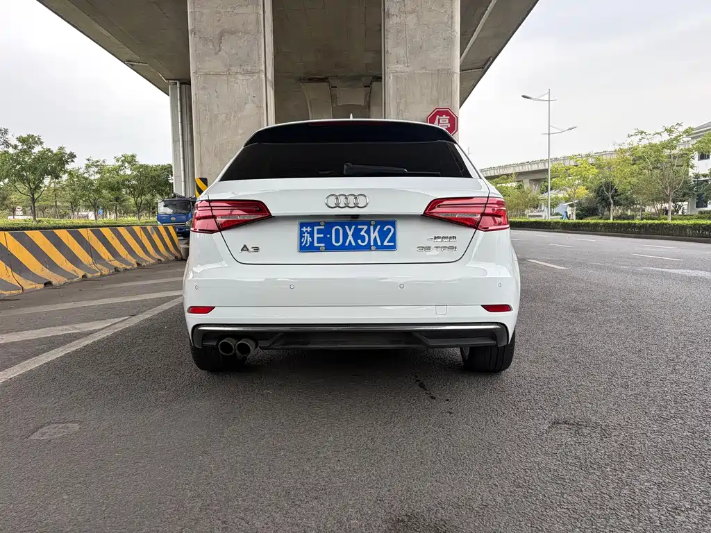 Audi A3 2018 30th Anniversary Model Sportback 35 TFSI Fashion купить на сайте DeffCars