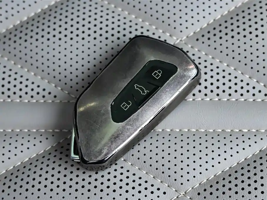 Lanxun 2023 380TSI four-wheel drive R-Line cruise version купить на сайте DeffCars