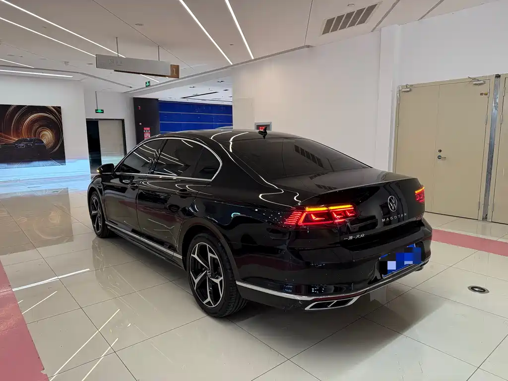 Magotan 2024 model 2 million public model 330TSI DSG luxury model купить на сайте DeffCars