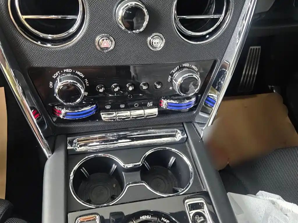 Cullinan 2024 five-seater version купить на сайте DeffCars