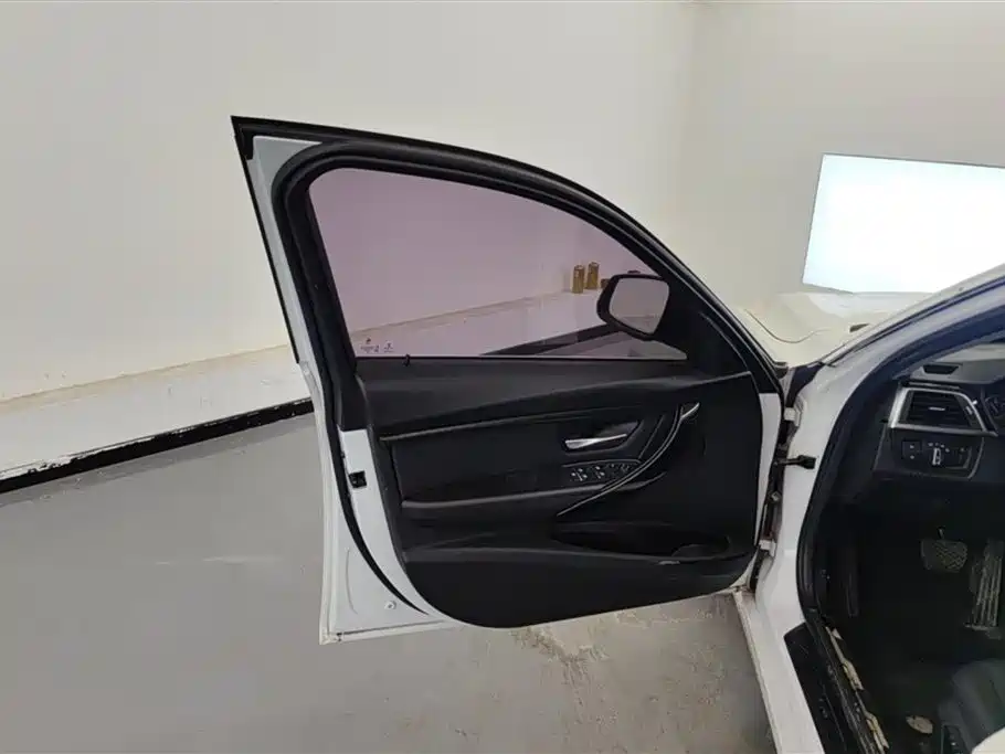 BMW 3 Series 2017 318Li Fashion Model купить на сайте DeffCars