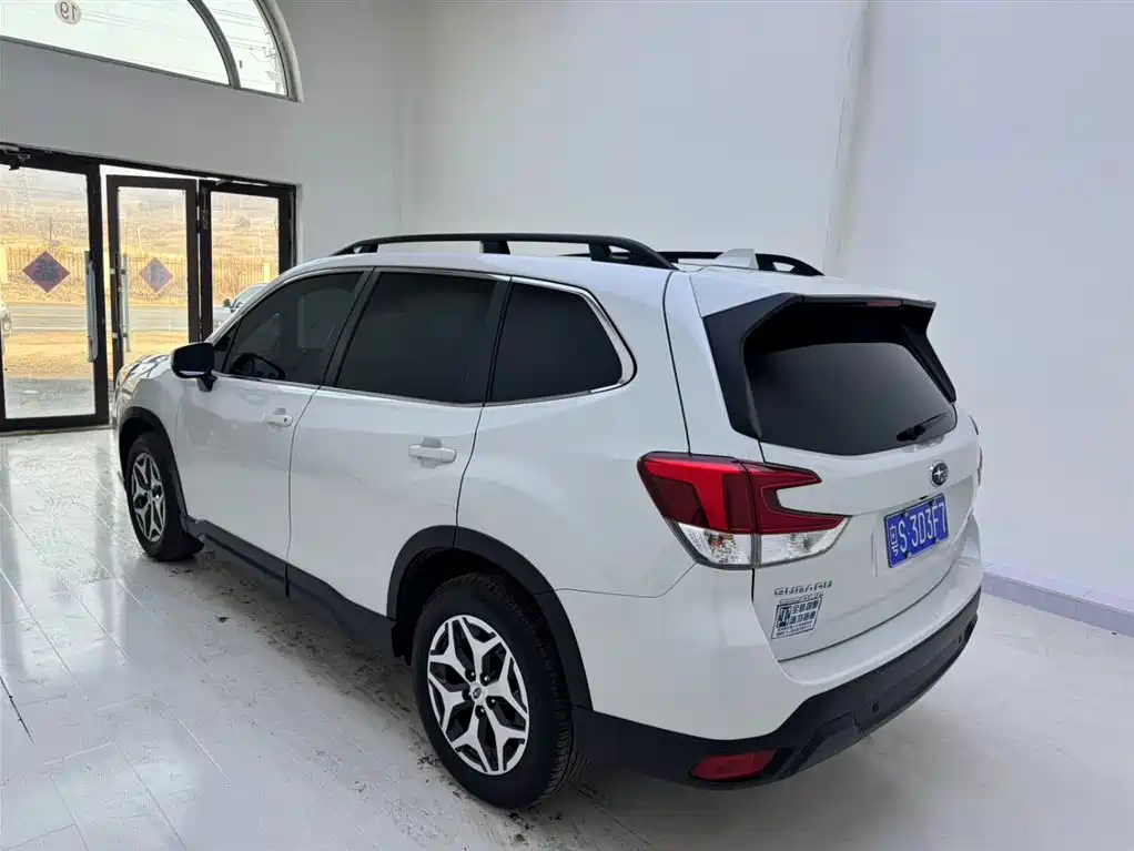 Forester 2022 2.0i AWD Deluxe Edition EyeSight купить на сайте DeffCars